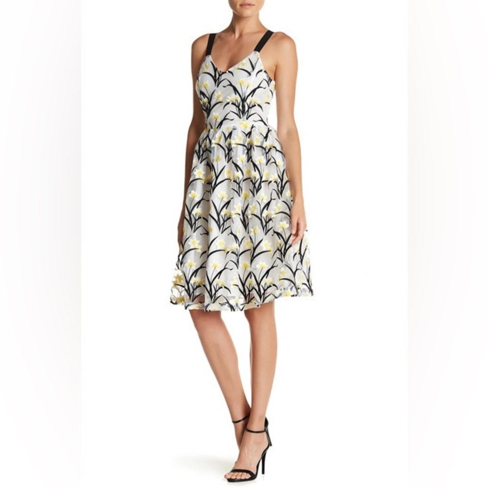 NWT Gracia Daffodil Floral Print Cocktail‎ Dress- FLAWED